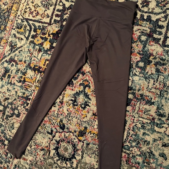 Victoria Secret leggings - Picture 4 of 4